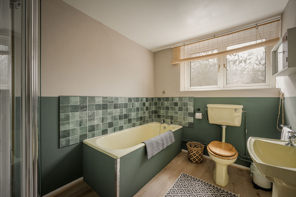 Cottage Bathroom- click for photo gallery